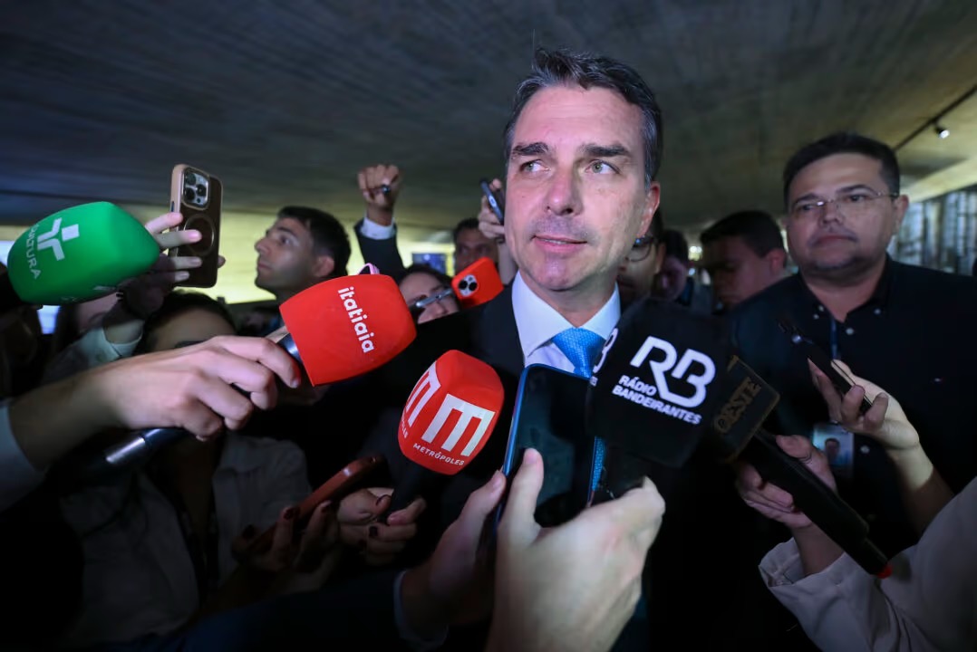 FLÁVIO BOLSONARO | Foto: Ton Molina/Agência Senado