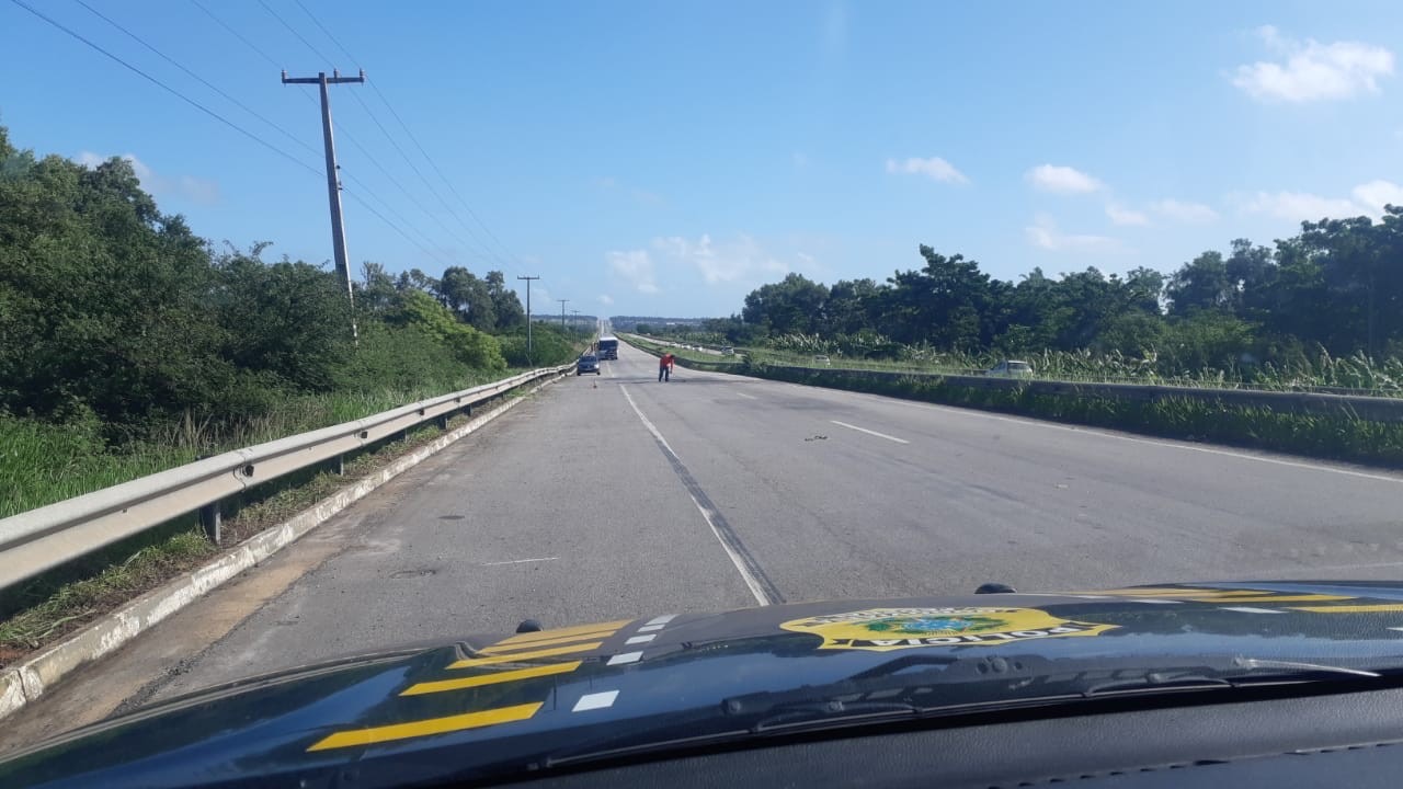 BR-101 em canguaretama perto do trecho da ponte sobre o Rio Curimataú 