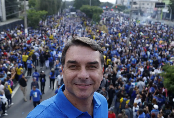 Flávio Bolsonaro - MIGUEL SCHINCARIOL/AFP