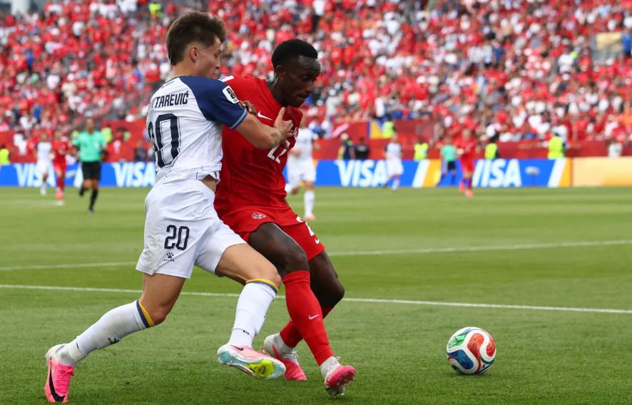 Bósnia e Canadá somaram um ponto cada na estreia da Copa - Cole Burston / AFP