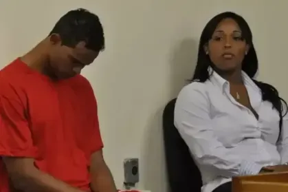 Bruno e Dayanne no início do julgamento sobre a morte de Eliza Samúdio em 2013  • TJMG