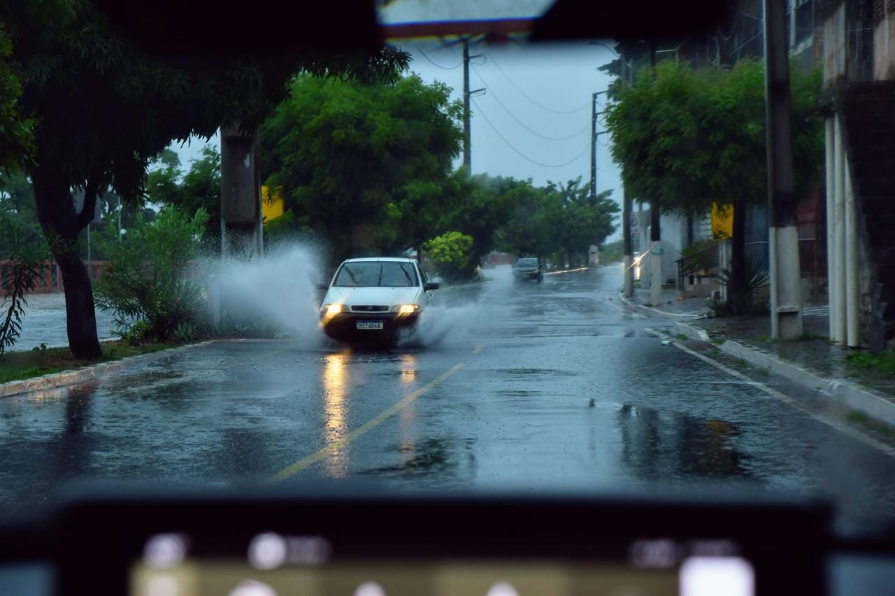 CHUVA EM NATAL | STTU