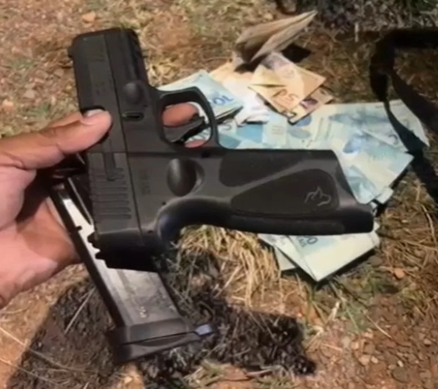 PISTOLA.PNG