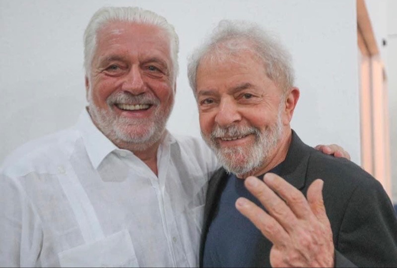 Jaques Wagner, ex-Líder do Governo Lula (PT) no Senado, com o presidente petista- Foto: redes sociais.