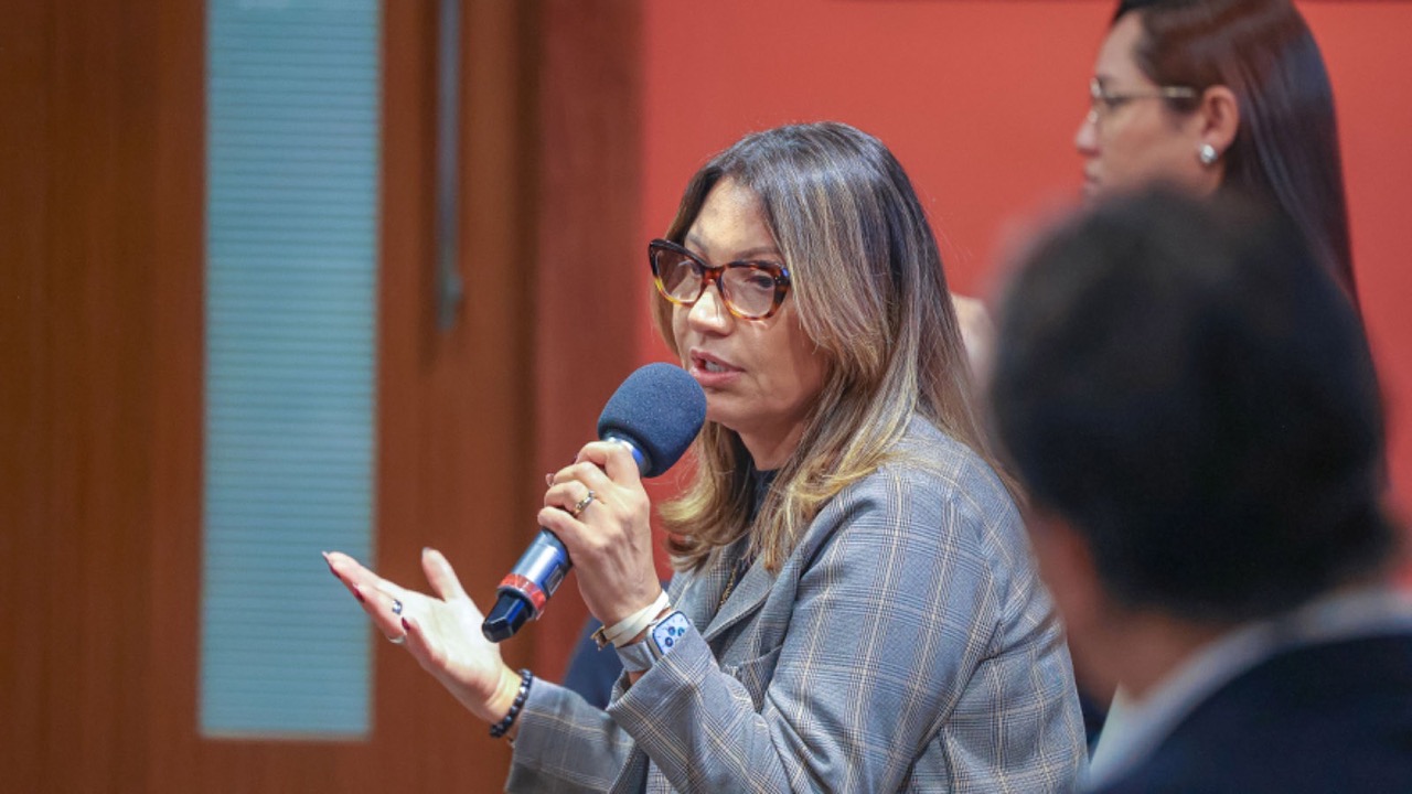 Janja citou a morte de uma adolescente de 13 anos durante uma transmissão ao vivo no Discord para defender o bloqueio da plataforma. (Foto: Claudio Kbene/PR)