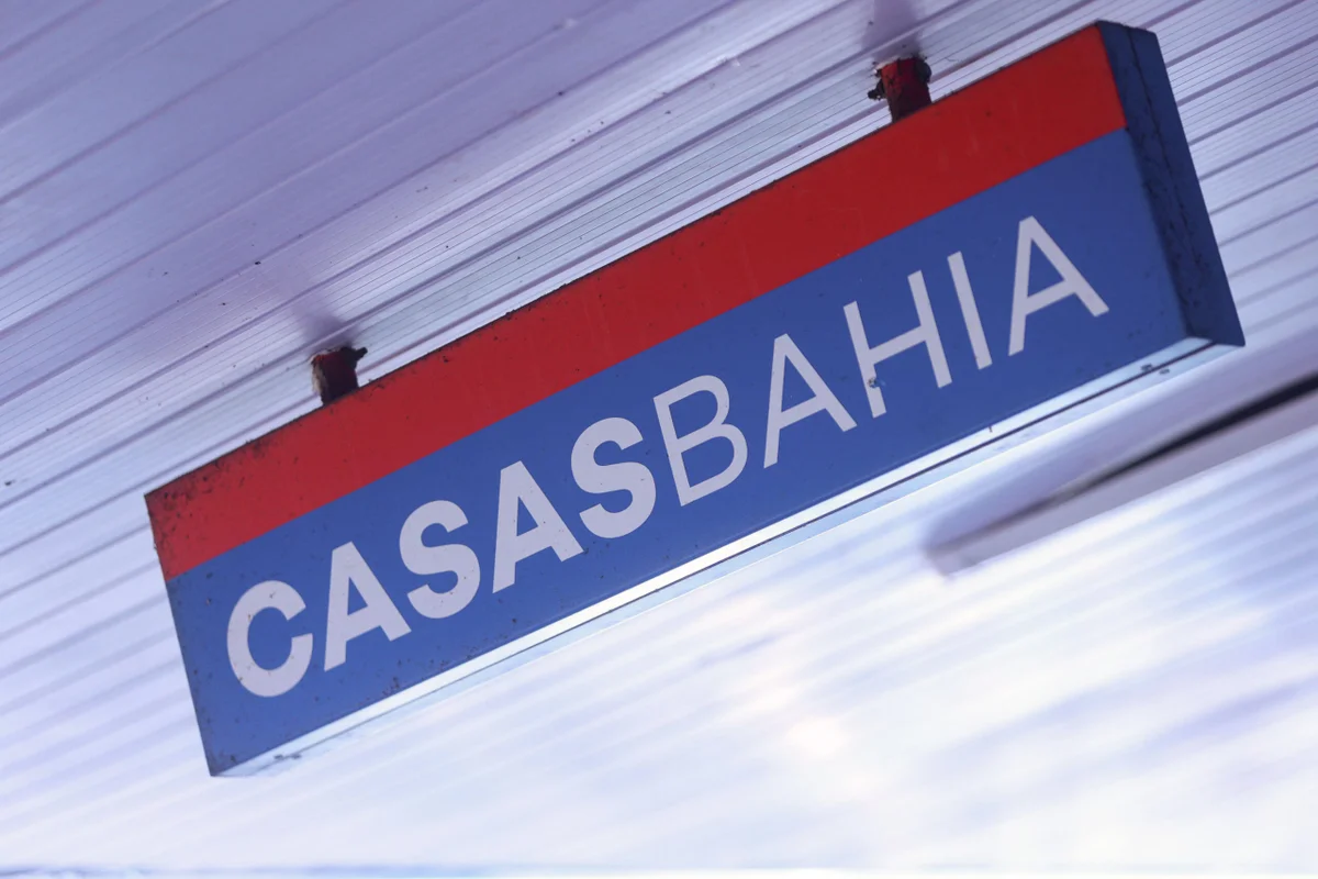 as-casas-bahia-entraram-com-um-pedido-de-recuperacao-judicial-a-varejista-tem-dividas-estimadas-em-r-17-3-bilhoes-metropoles-4-scaled.webp