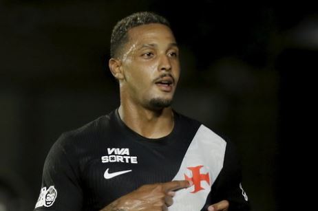 David comemora gol pelo Vasco contra o Botafogo no Brasileirão — Foto: Marcelo Theobald/Agência O Globo