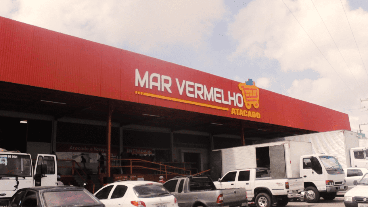 CENAS.00_33_28_19.Quadro010.png