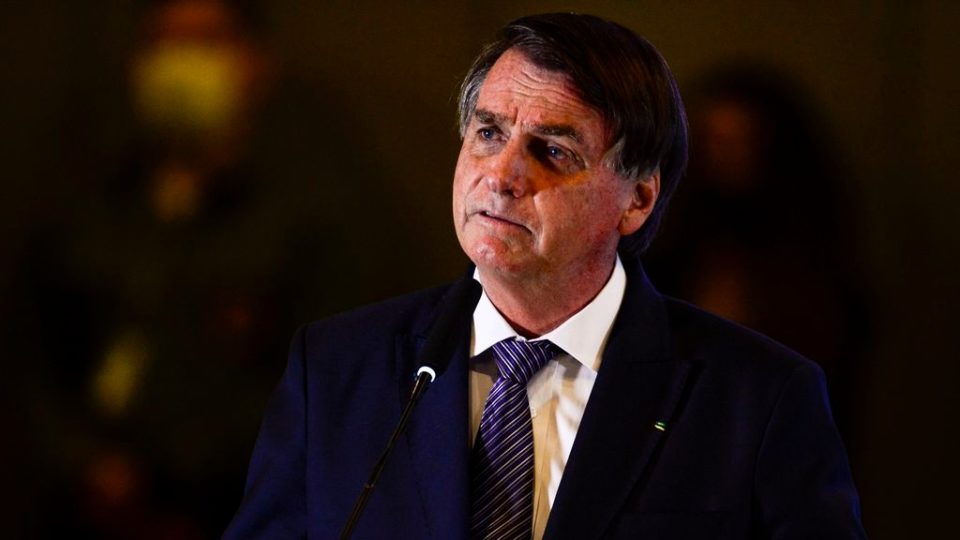 Intimado pela PF, Bolsonaro avisa que não vai depor