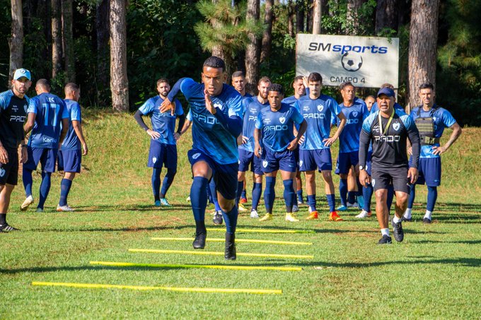 Londrina contratou Alexandre Gallo e 15 reforços para a Série B