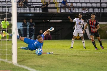 ABC perde para o Botafogo de virada e afunda na lanterna;  Marchiori é demitido