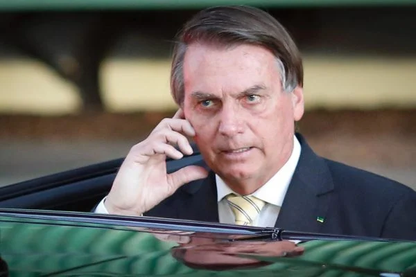 Bolsonaro diz que, se reeleito, nenhum abortista será indicado ao STF