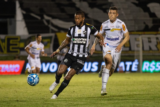 Após colocar ABC na Justiça, artilheiro do time consegue rescisão e assina com clube da Série C