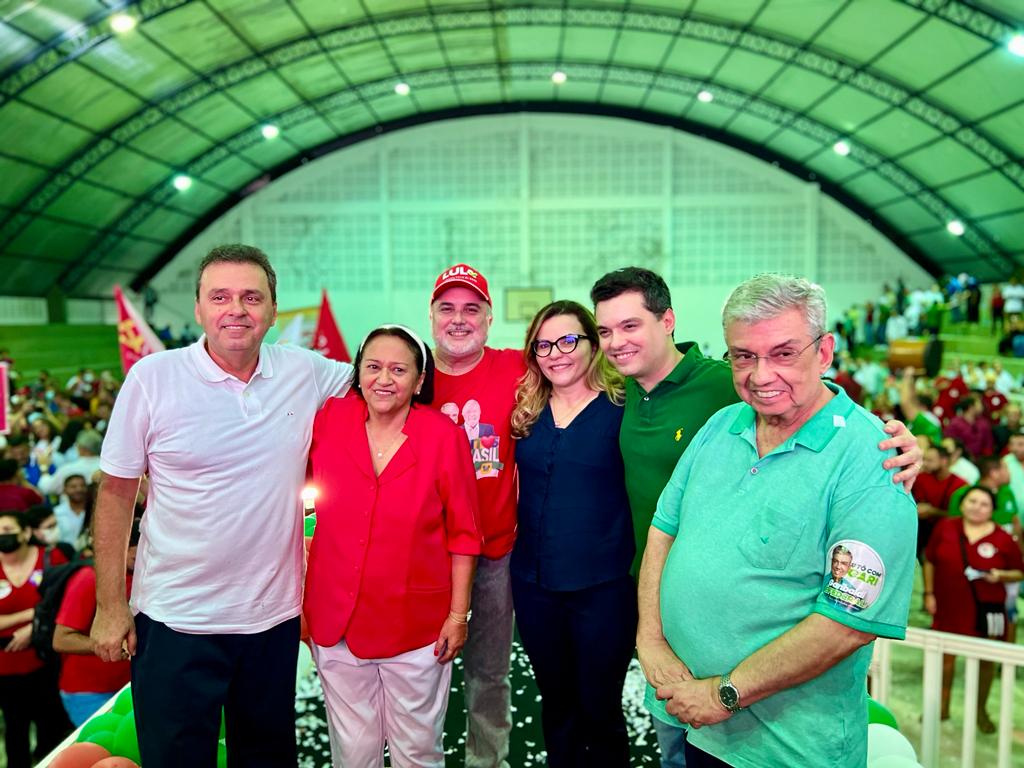 Jean Paul posta foto da chapa completa, com suplentes; Ele prometeu dividir mandato com Carlos Eduardo Alves