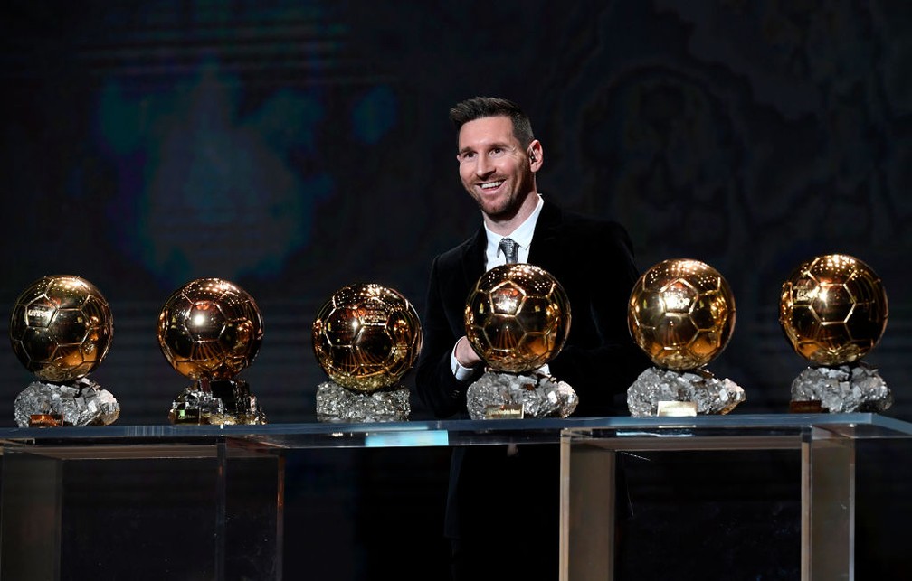 Bola de Ouro 2021: Premiação do melhor jogador do mundo acontece hoje
