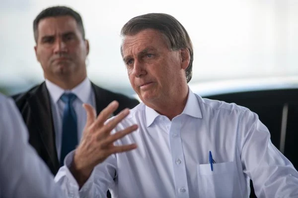 Bolsonaro sobre ministros do STF: “Vamos ceder para dois ou três?”