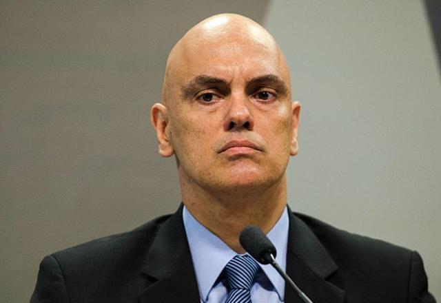 Moraes nega pedido de soltura de Daniel Silveira e ex-deputado segue preso