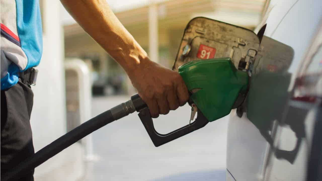 Postos reagem à aprovação de lei e gasolina volta a ser encontrada abaixo de R$ 7,50 em  Natal