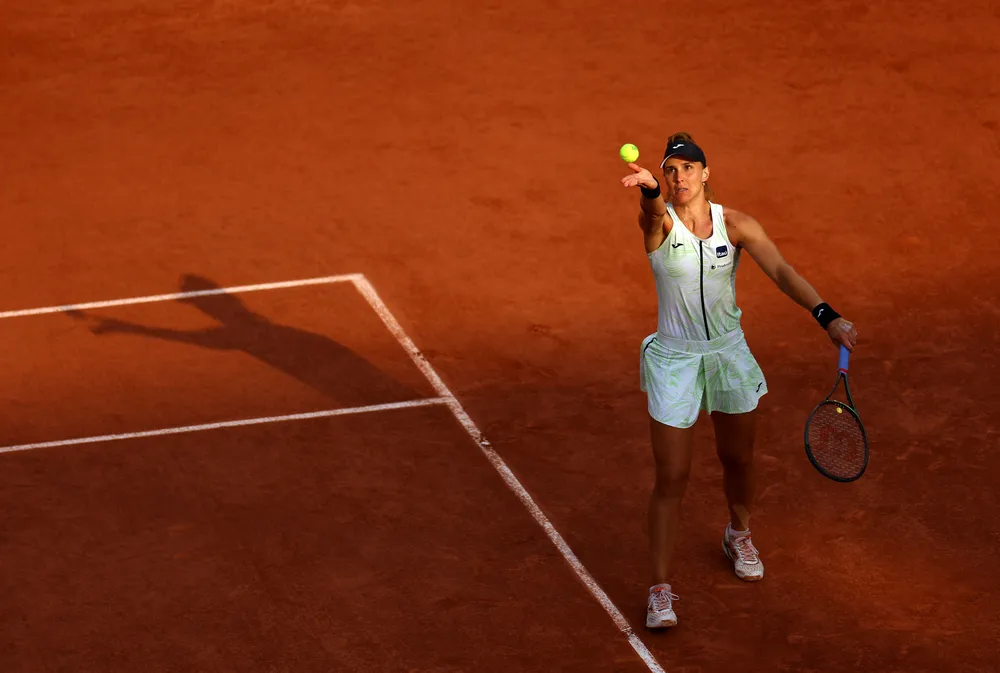 Bia Haddad perde para Iga Swiatek na semifinal de Roland Garros