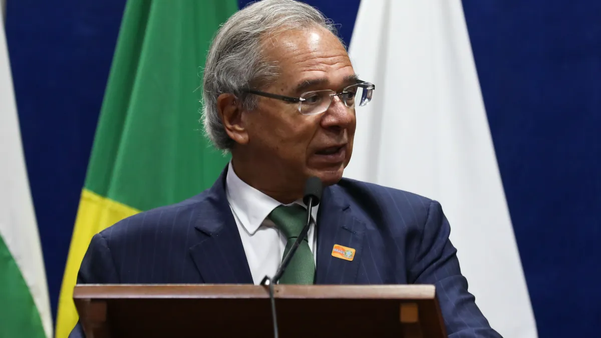 “Estou sem a luz”, diz Paulo Guedes sobre o futuro do Petrobras