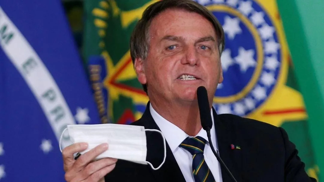 Depois de ignorar multas por não usar máscara, Bolsonaro é inscrito na dívida ativa