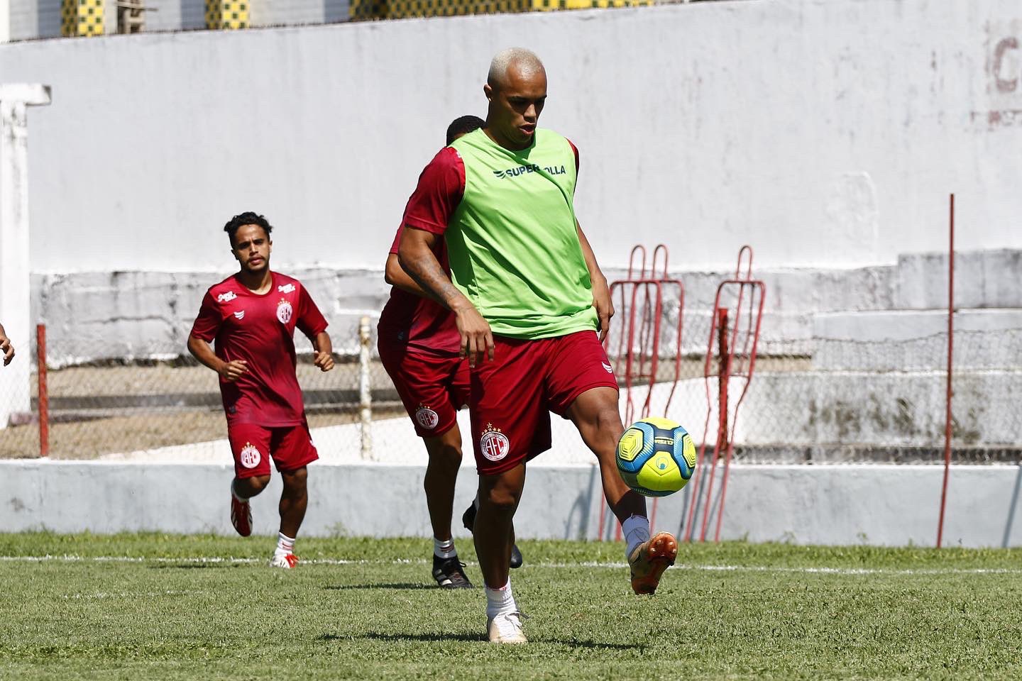 Curtinhas: América em Recife, semifinalistas Sub -17, vitória do Fla e muito mais