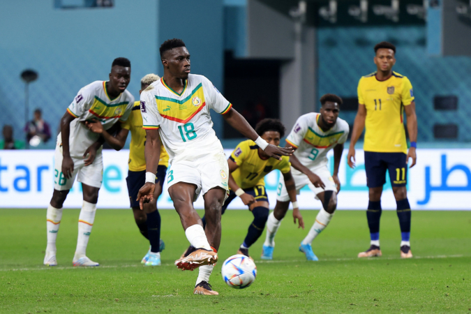 Sene, Sene, Senegal vence Equador e consegue vaga nas oitavas da Copa do Mundo