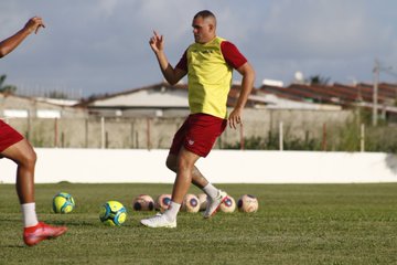 Curtinhas em dia de boas novas do América, viagem do ABC e Diá viralizando de novo