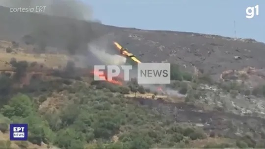 Avião com 2 pessoas cai durante combate a incêndios na Grécia