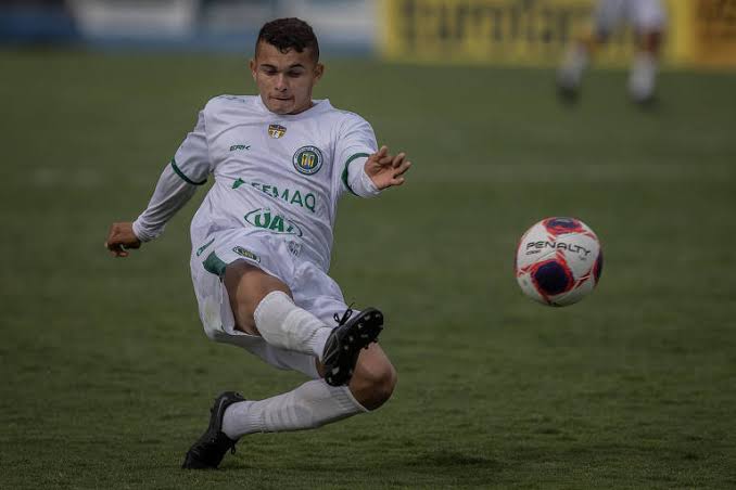 Palmeiras doou materiais esportivos para jogadores do Assu após jogo na Copinha