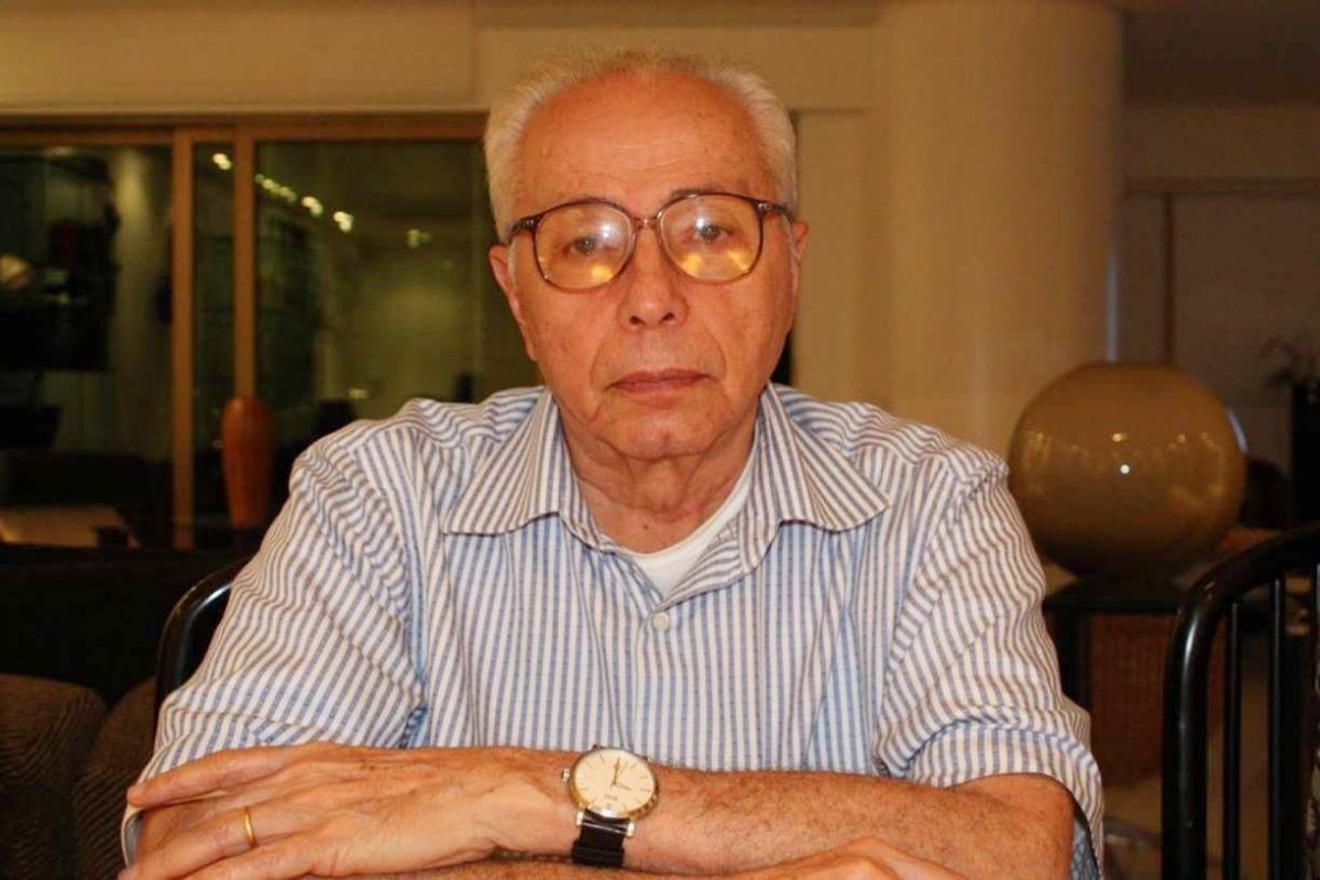 Presidente do grupo Ferreira Costa morre aos 92 anos