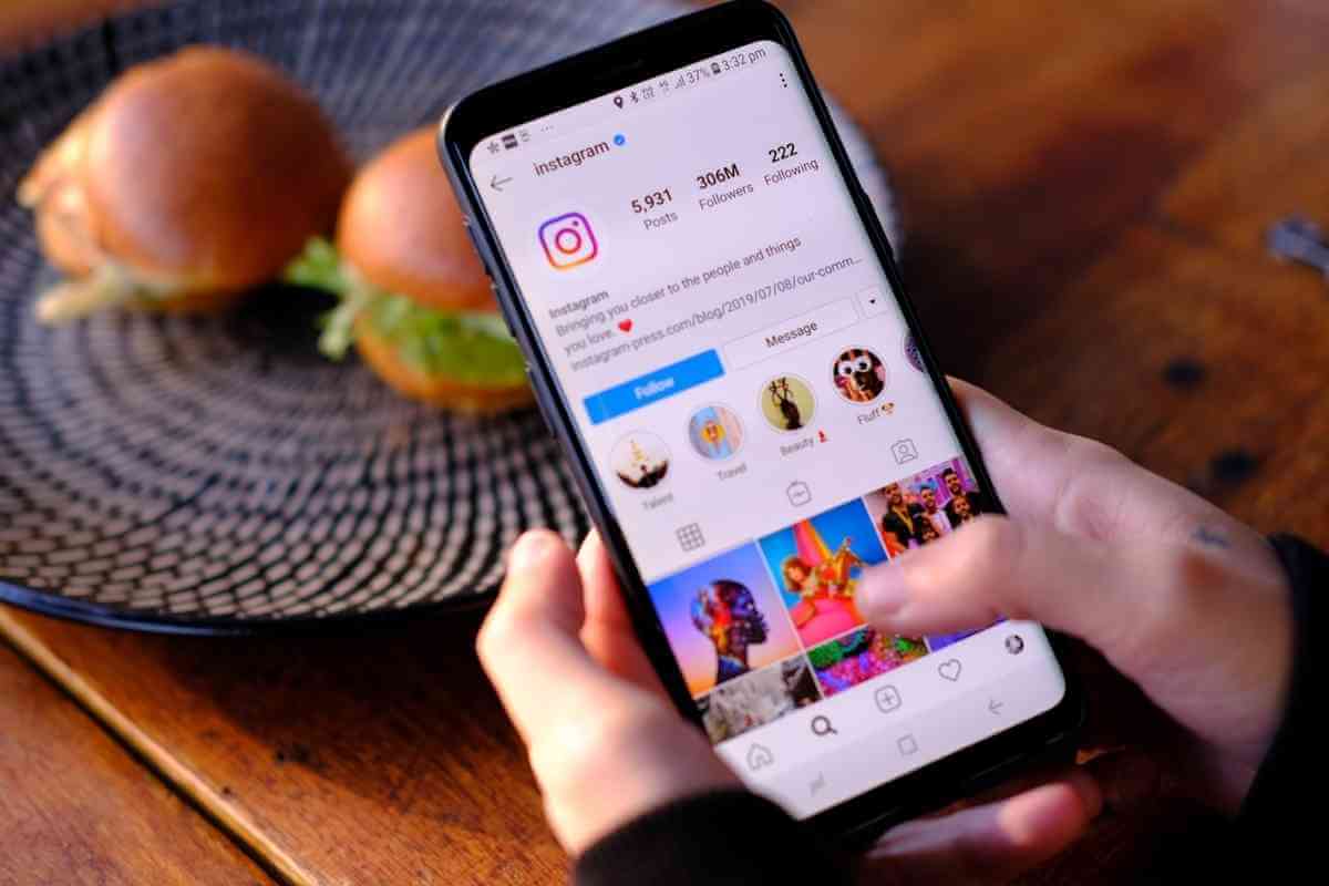 Instagram pode começar a mostrar quem visitou seu perfil?