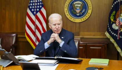 Guerra? Biden diz a Putin que EUA vão reagir com “consequências severas” se Rússia invadir Ucrânia