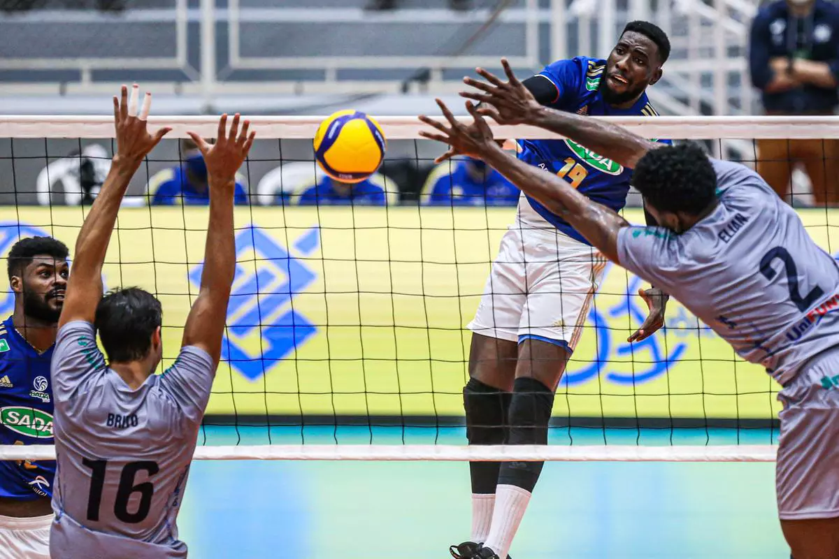 Natal é derrotado pelo Cruzeiro na Supercopa de vôlei masculino