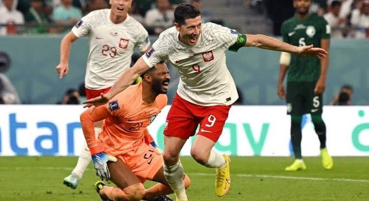 “Lewou” para cima: Lewandowski desencanta, Polônia vence Arábia Saudita e lidera grupo C