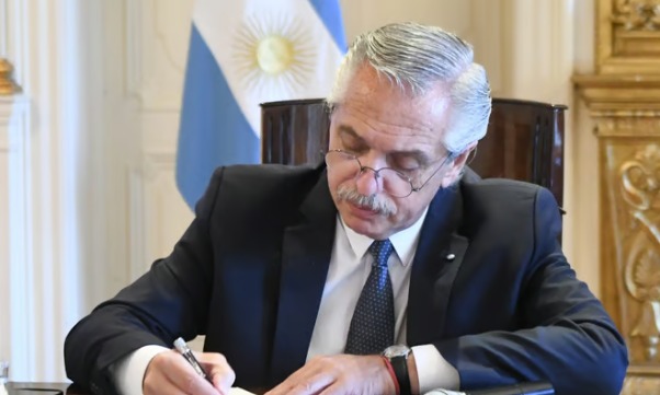 Urgente: Fernández formaliza pedido de impeachment de juízes da Suprema Corte argentina