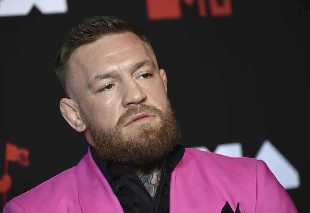 Lutador Conor McGregor é investigado por suposto abuso sexual em jogo da NBA