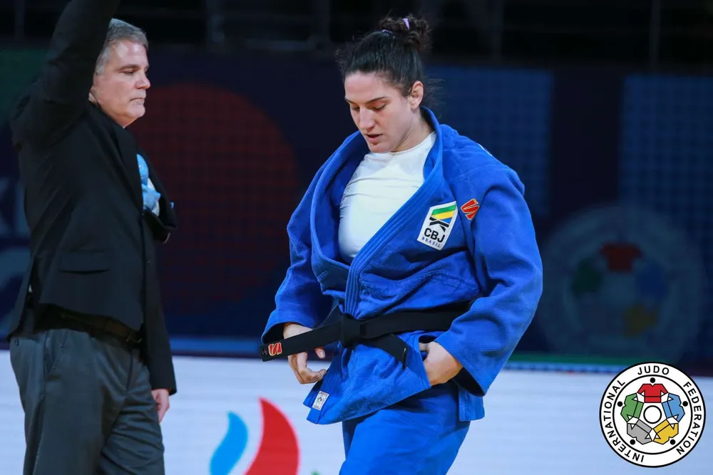 Brasileira vence final do judô e é primeira do país a ser tricampeã mundial