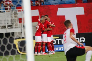 Em noite de grande atuação, o América goleia o Força e Luz de 4 a 0