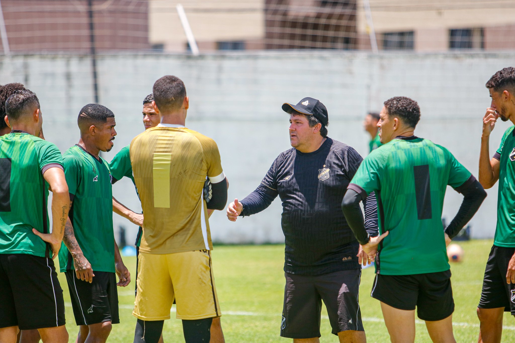 Curtinhas em vésperas de decisões e goleada do Brasil