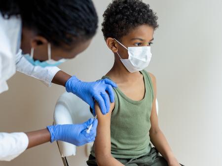 Com 15 milhões de doses, EUA inicia vacinação de crianças de 5 a 11 anos contra Covid-19
