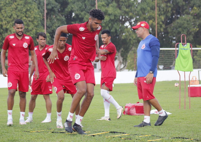 Lucas Rex: "espero contribuir muito e dar muitas alegrias à torcida"