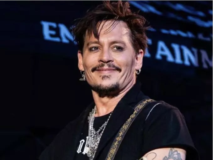 Johnny Depp é encontrado inconsciente em hotel e polícia é acionada