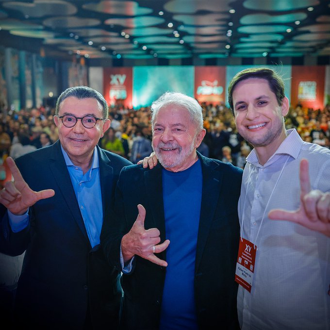 Possível candidato ao Senado, Rafael Motta posta foto com Lula: "Quem aí nos acompanha?"