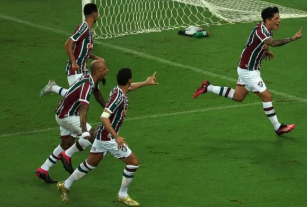 HISTÓRICO: Fluminense quebra escrita, vira e é campeão Carioca