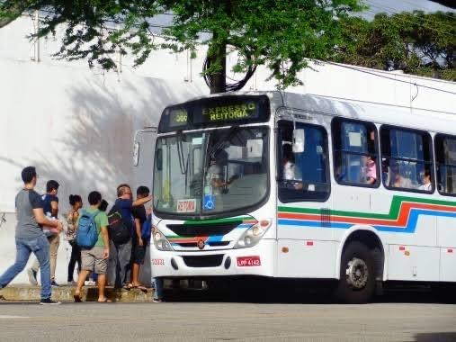 Governo do RN prorroga isenção do ICMS sobre combustível para ônibus e exige gratuidade no Circular da UFRN