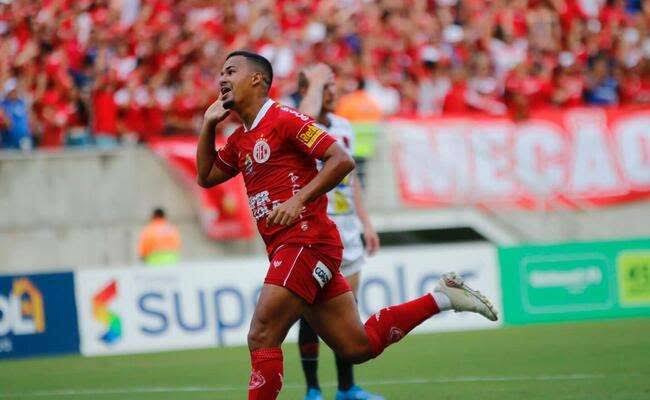 América vence Pouso Alegre e abre vantagem na final da Série D