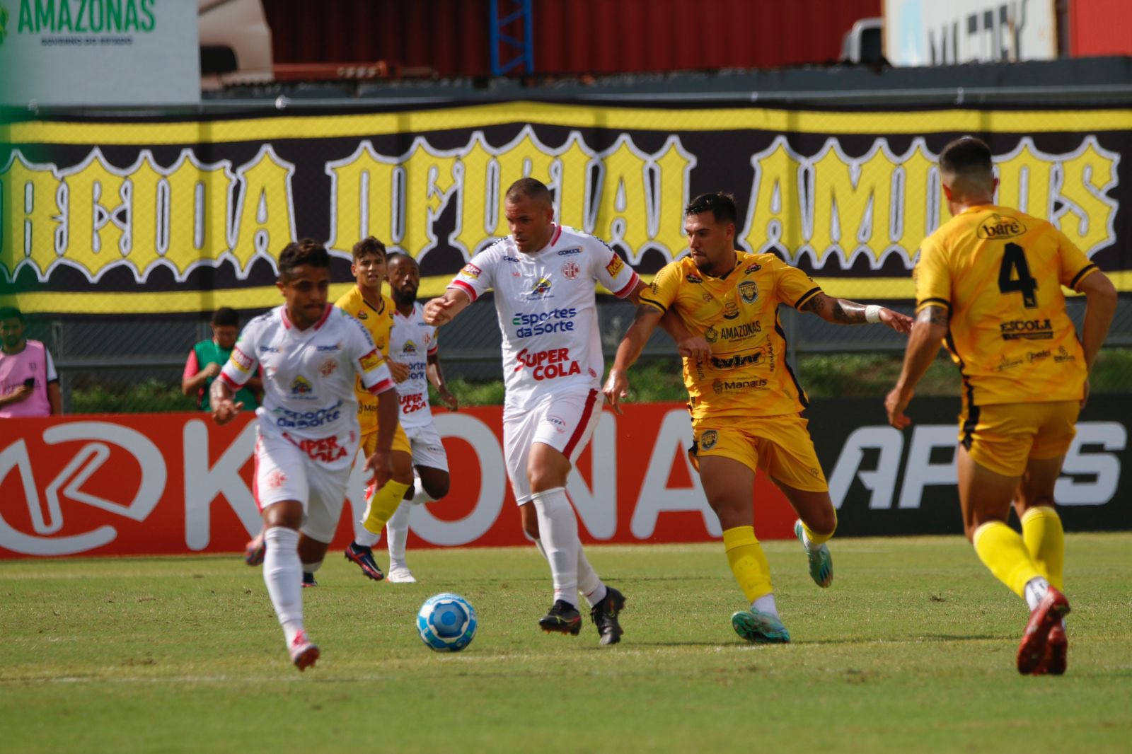 América repete erros da estreia e volta a perder na Série C