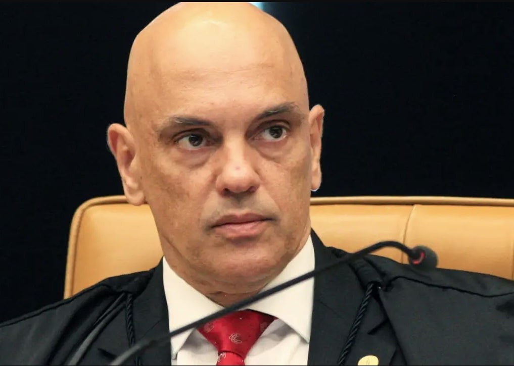 Moraes quer que redes sociais sejam classificadas como empresas de comunicação