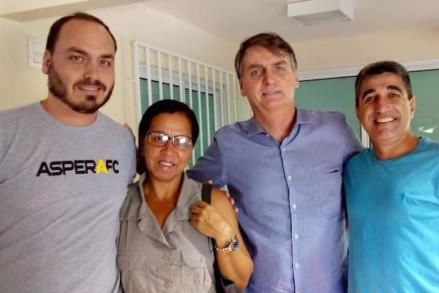 MPF entra com ação contra Bolsonaro e Wal do Açaí por improbidade administrativa